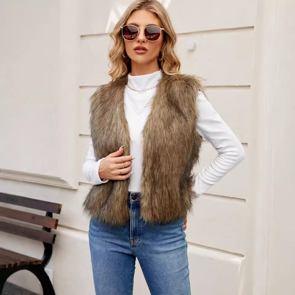 Women’s V-Neck Faux Fur Vest – Short Commuter Style Sleeveless Top