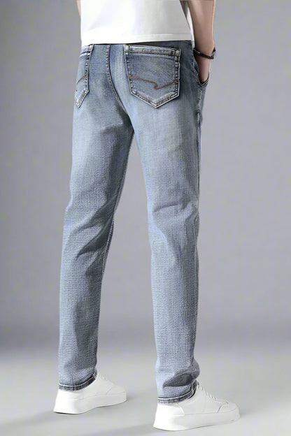 Men’s Retro Loose-Fit Jeans – Lightweight Tapered Summer Denim