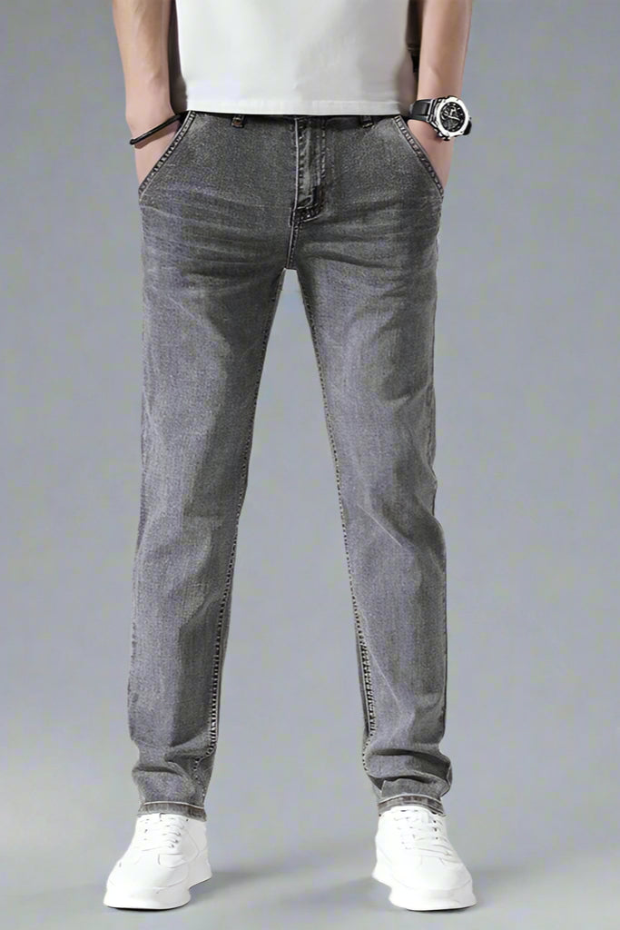 Men’s Retro Loose-Fit Jeans – Lightweight Tapered Summer Denim