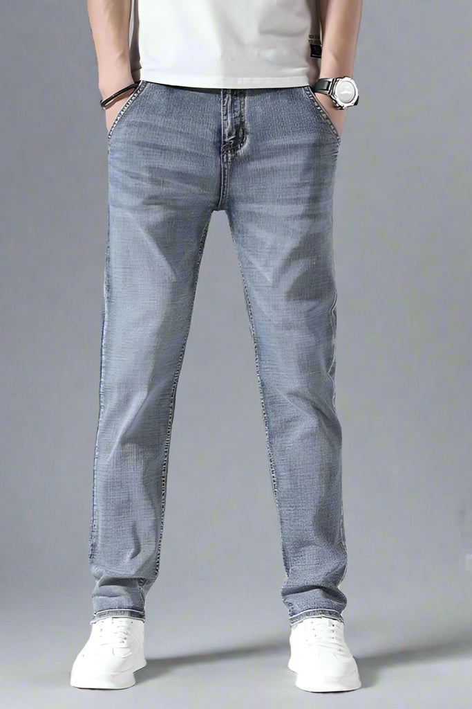 Men’s Retro Loose-Fit Jeans – Lightweight Tapered Summer Denim